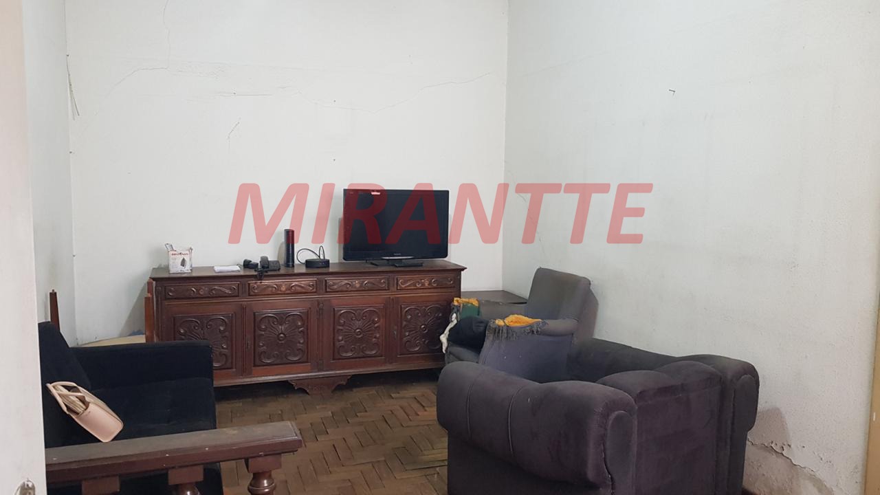 Casa terrea de 100m² com 2 quartos em Água Fria