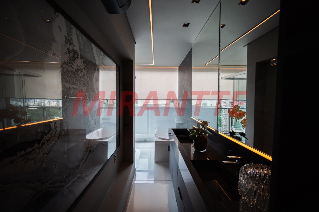Apartamento de 94m² com 1 quartos em Cerqueira César