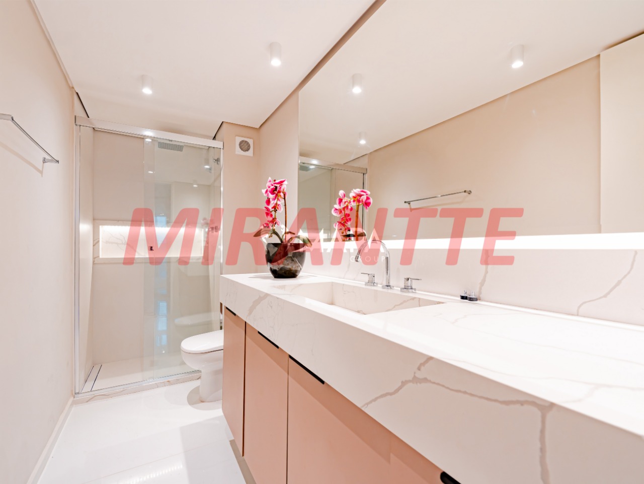 Apartamento de 172m² com 2 quartos em Vila Nova Conceição