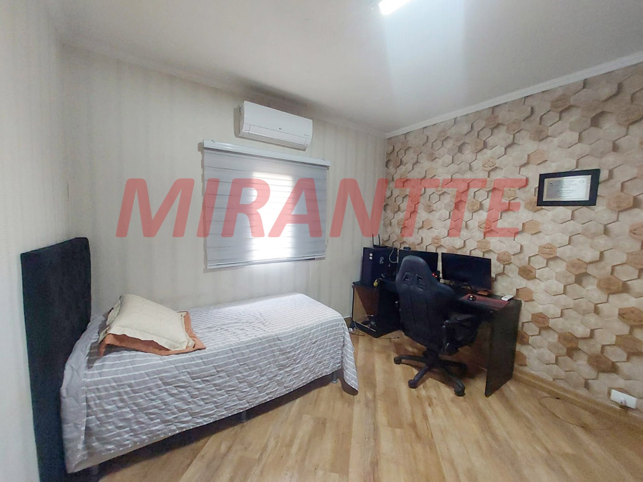 Sobrado de 238m² com 4 quartos em Vila Guilherme