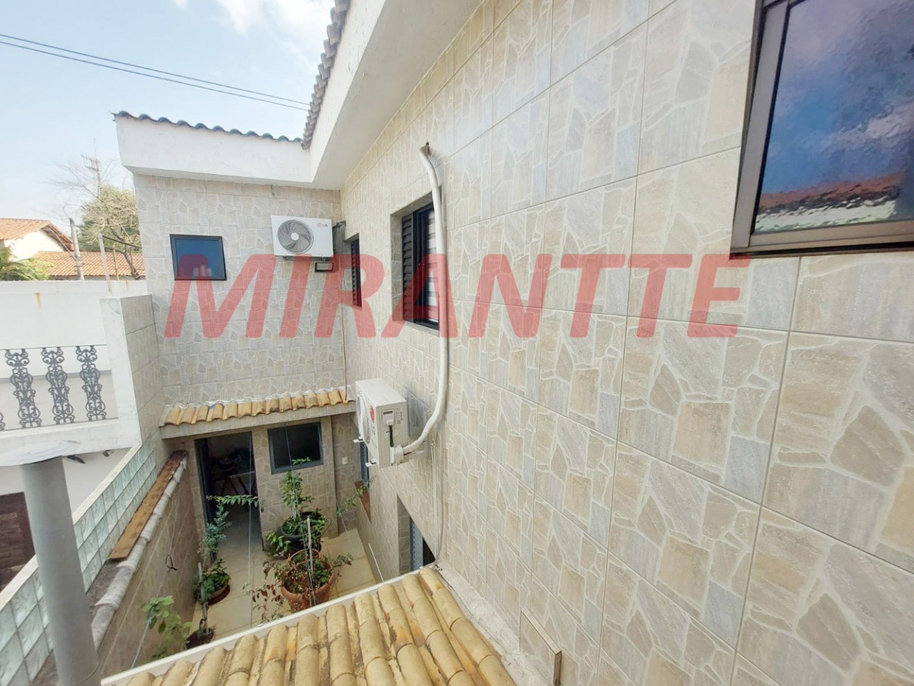 Sobrado de 238m² com 4 quartos em Vila Guilherme