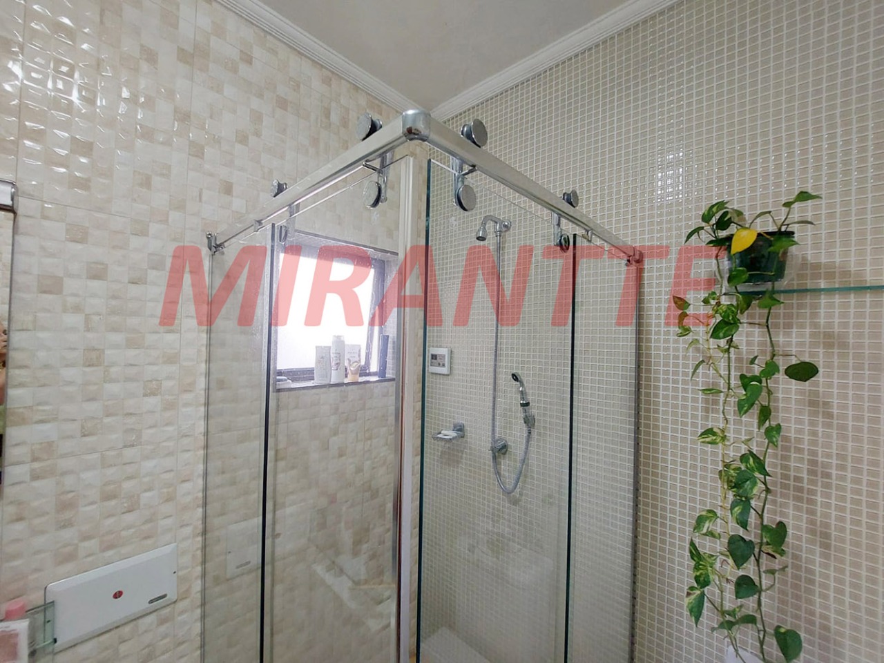 Sobrado de 238m² com 4 quartos em Vila Guilherme