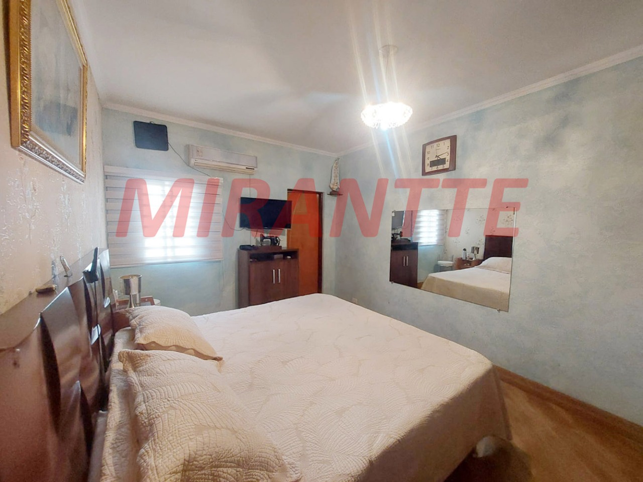 Sobrado de 238m² com 4 quartos em Vila Guilherme