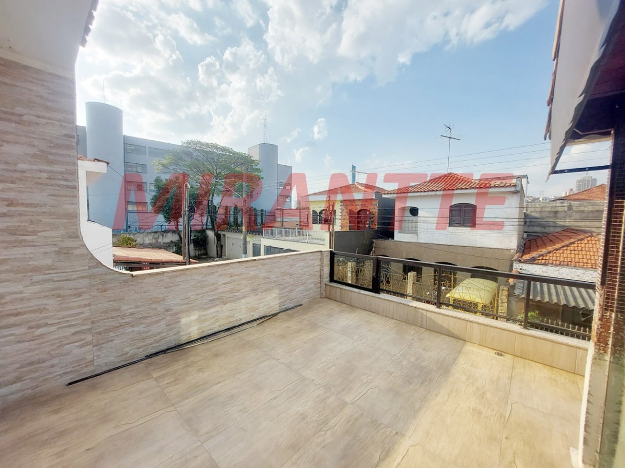 Sobrado de 238m² com 4 quartos em Vila Guilherme