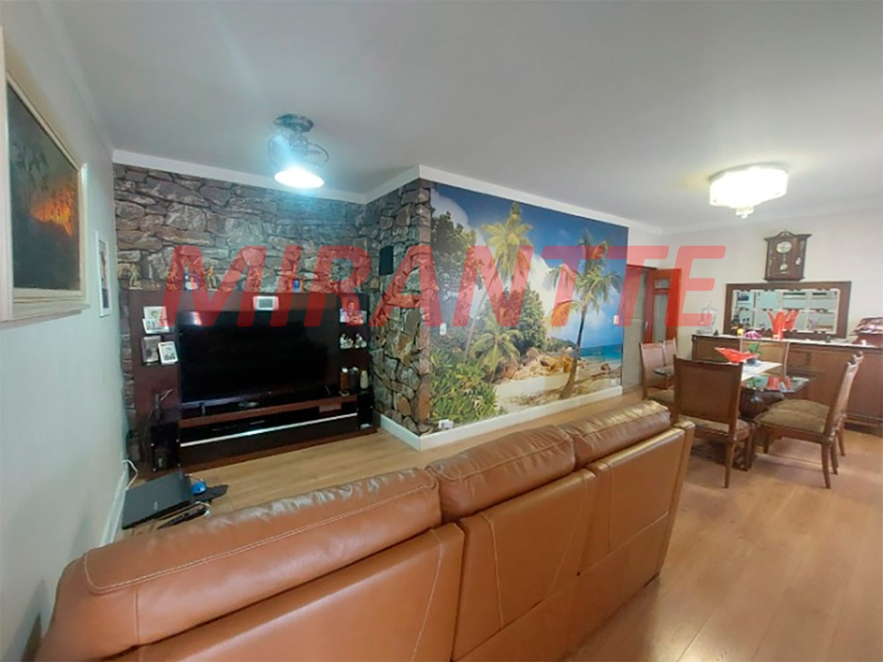 Sobrado de 238m² com 4 quartos em Vila Guilherme