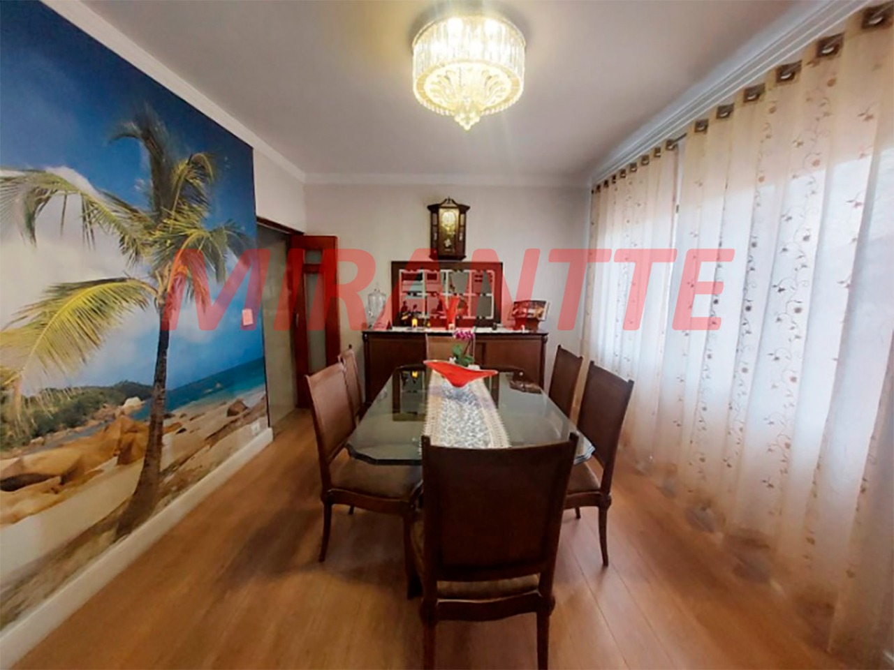 Sobrado de 238m² com 4 quartos em Vila Guilherme