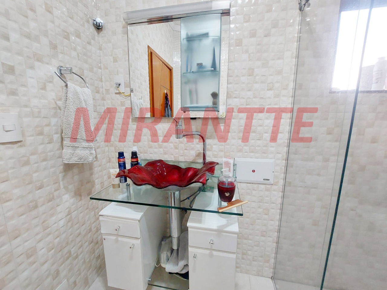Sobrado de 238m² com 4 quartos em Vila Guilherme