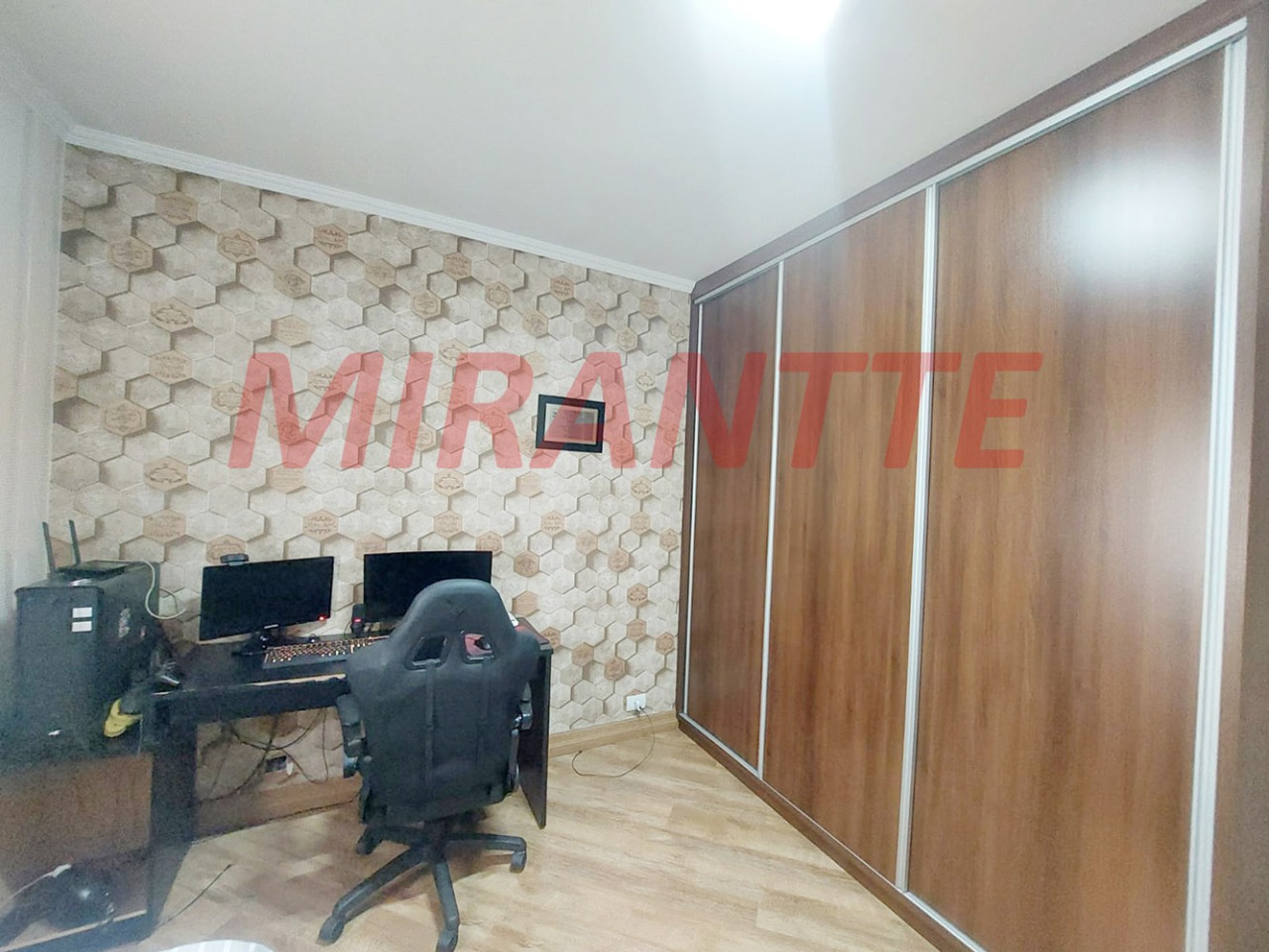 Sobrado de 238m² com 4 quartos em Vila Guilherme