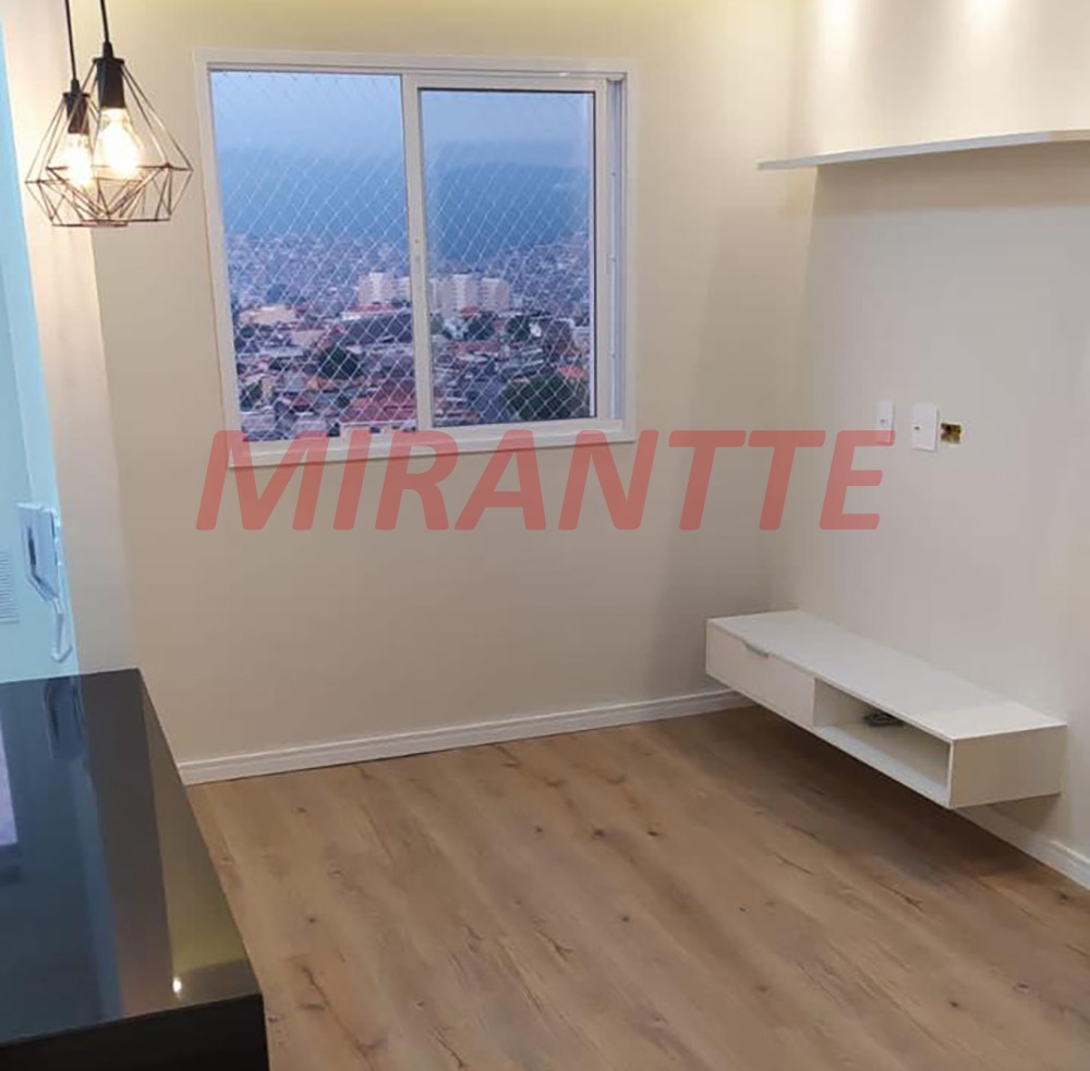 Apartamento de 41m² com 2 quartos em Vila Nova Cachoeirinha