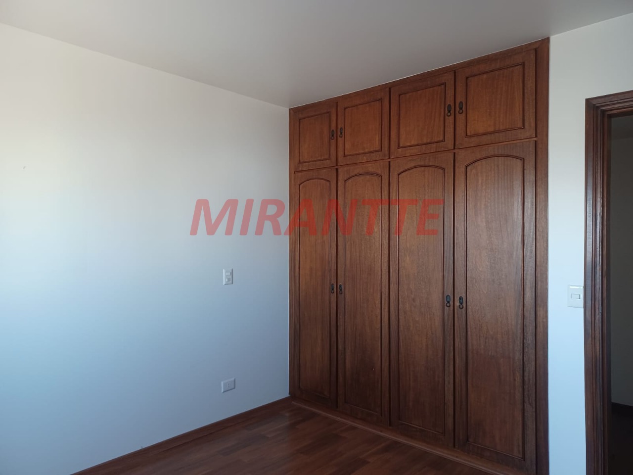 Apartamento de 329m² com 4 quartos em Santana