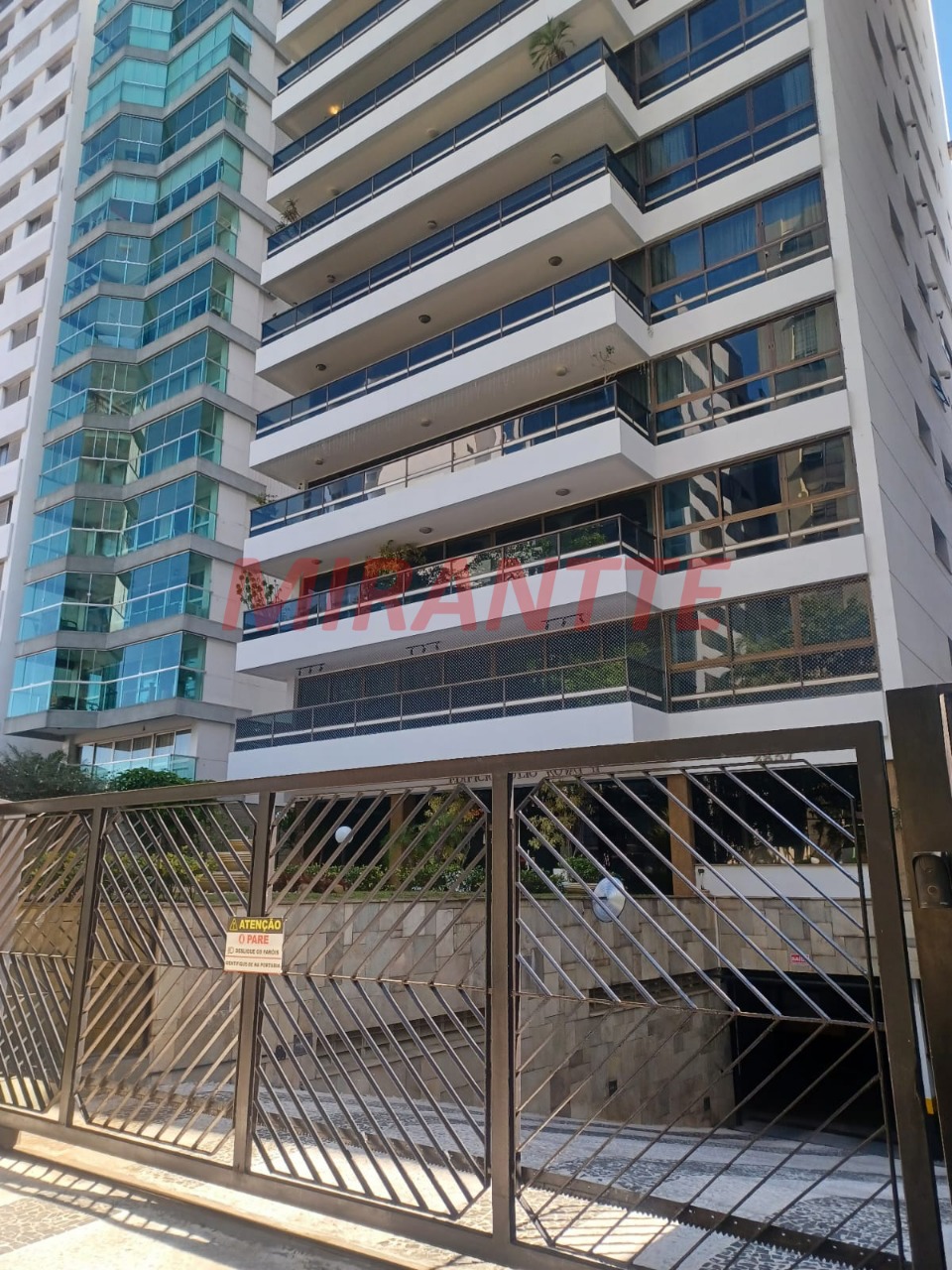 Apartamento de 329m² com 4 quartos em Santana