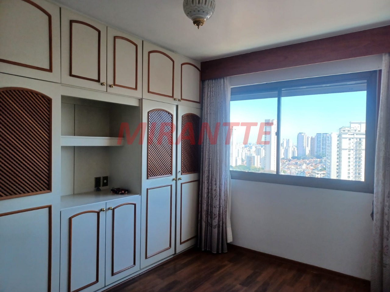Apartamento de 329m² com 4 quartos em Santana