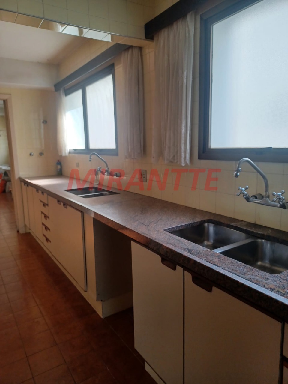 Apartamento de 329m² com 4 quartos em Santana