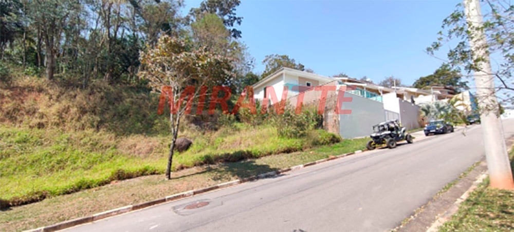 Terreno de 1153m² em Jardim Peri