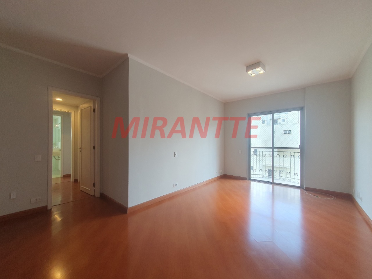 Apartamento de 110m² com 3 quartos em Moema