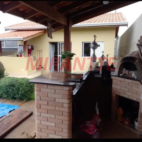 Casa terrea de 130m² com 3 quartos em Portão