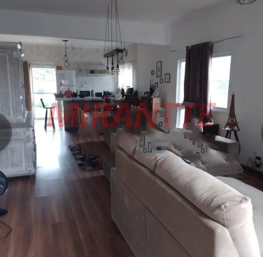 Casa terrea de 130m² com 3 quartos em Portão
