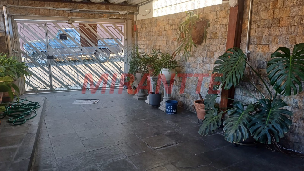 Sobrado de 190m² com 2 quartos em Vila Rosa