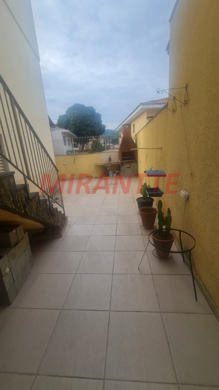 Sobrado de 190m² com 2 quartos em Vila Rosa