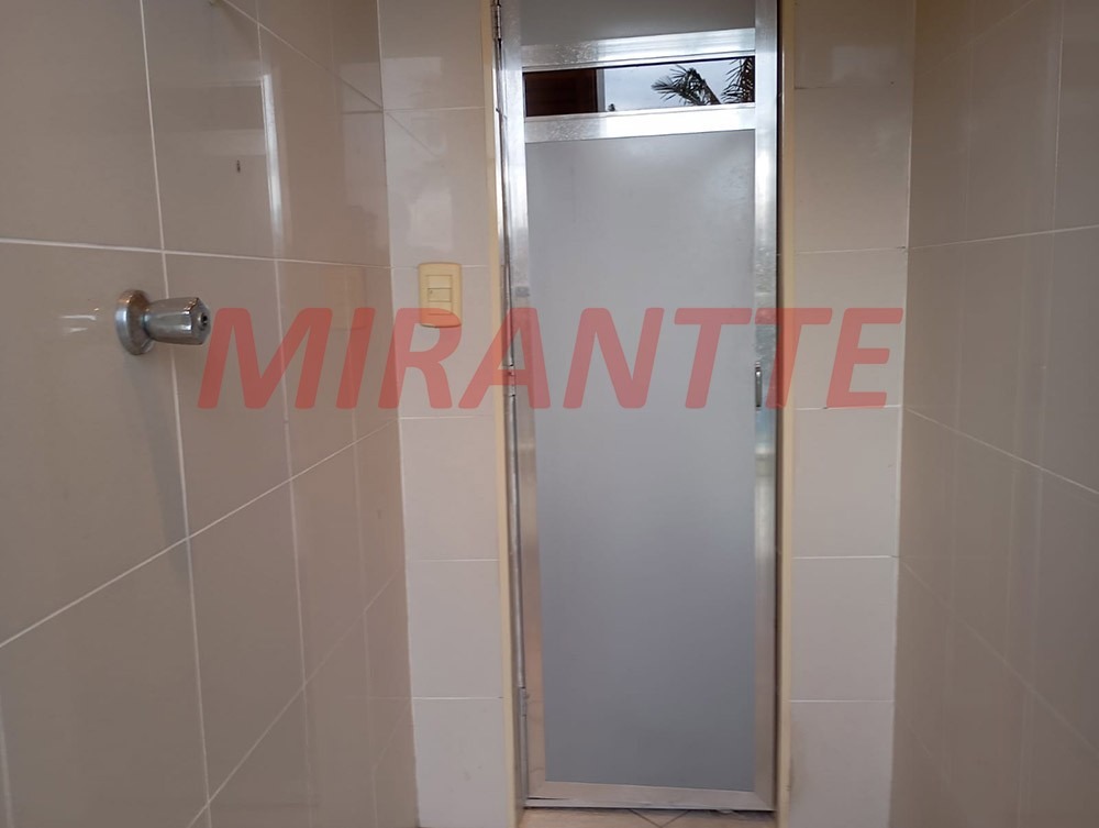 Sobrado de 332m² com 8 quartos em Tremembe