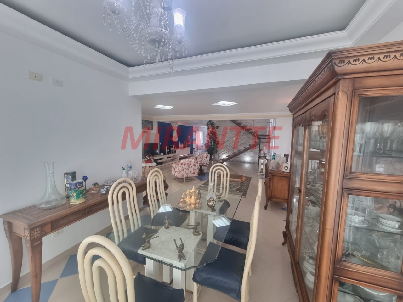 Cond. fechado de 448.16m² com 4 quartos em Nova Higienópolis
