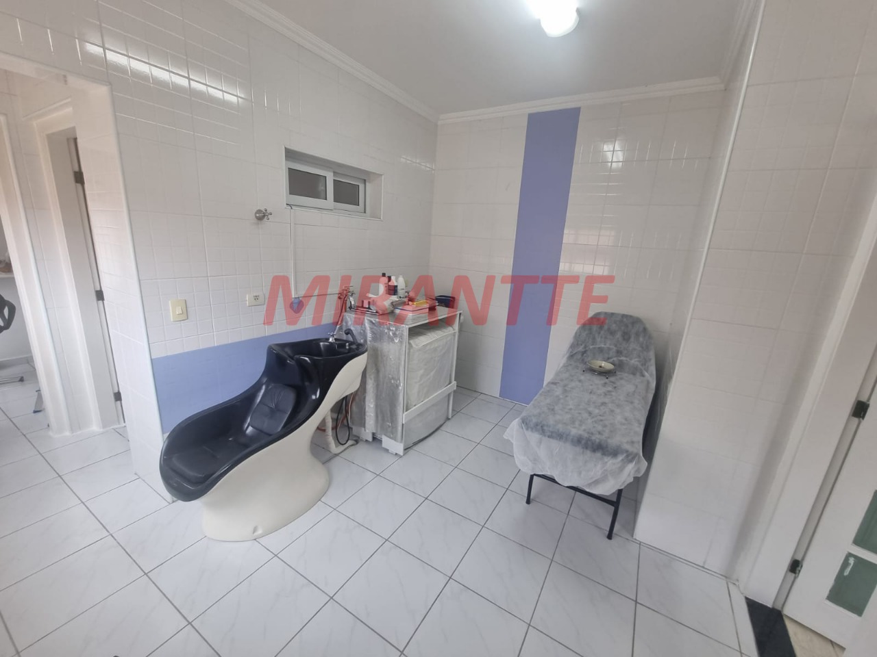 Cond. fechado de 448.16m² com 4 quartos em Nova Higienópolis