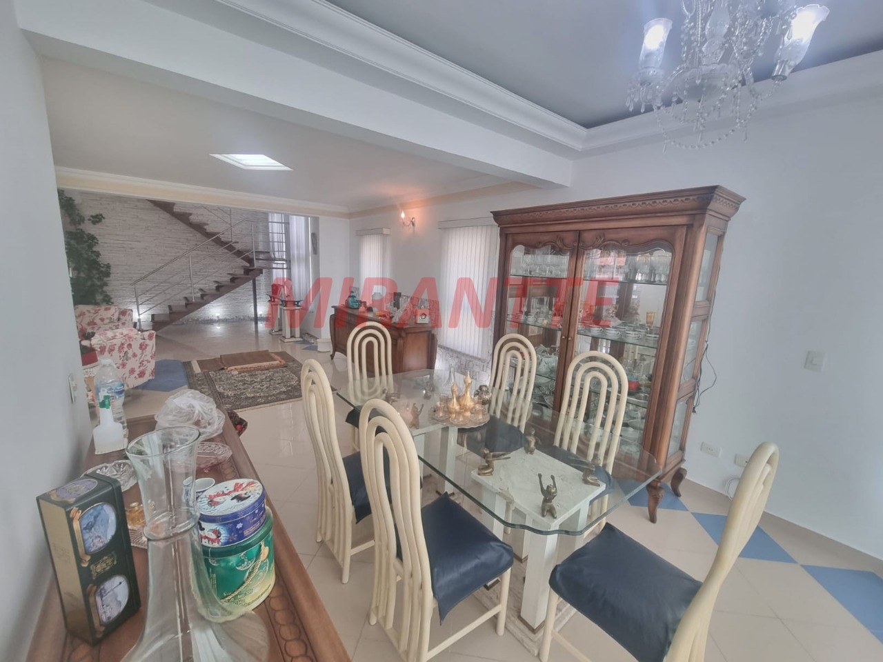 Cond. fechado de 448.16m² com 4 quartos em Nova Higienópolis