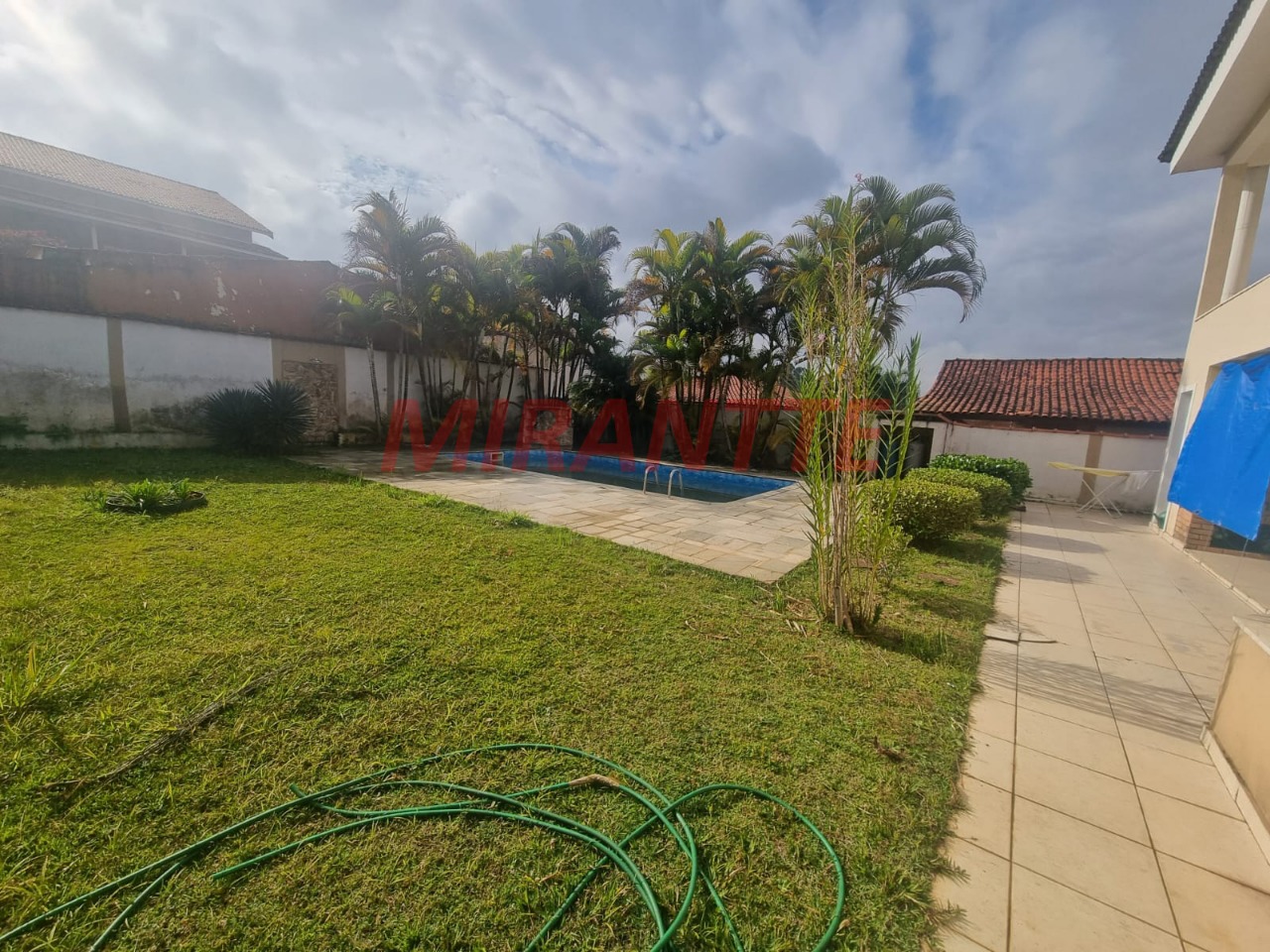 Cond. fechado de 448.16m² com 4 quartos em Nova Higienópolis