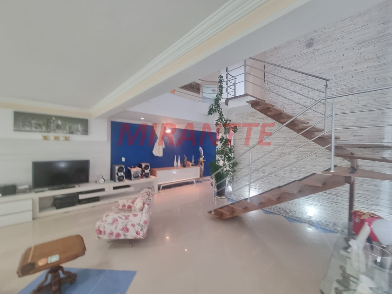 Cond. fechado de 448.16m² com 4 quartos em Nova Higienópolis