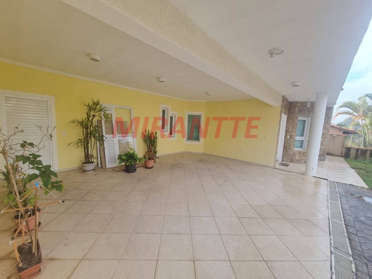 Cond. fechado de 448.16m² com 4 quartos em Nova Higienópolis
