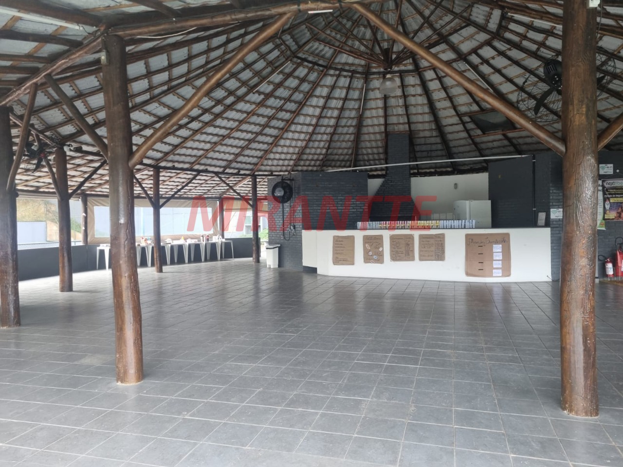 Cond. fechado de 448.16m² com 4 quartos em Nova Higienópolis