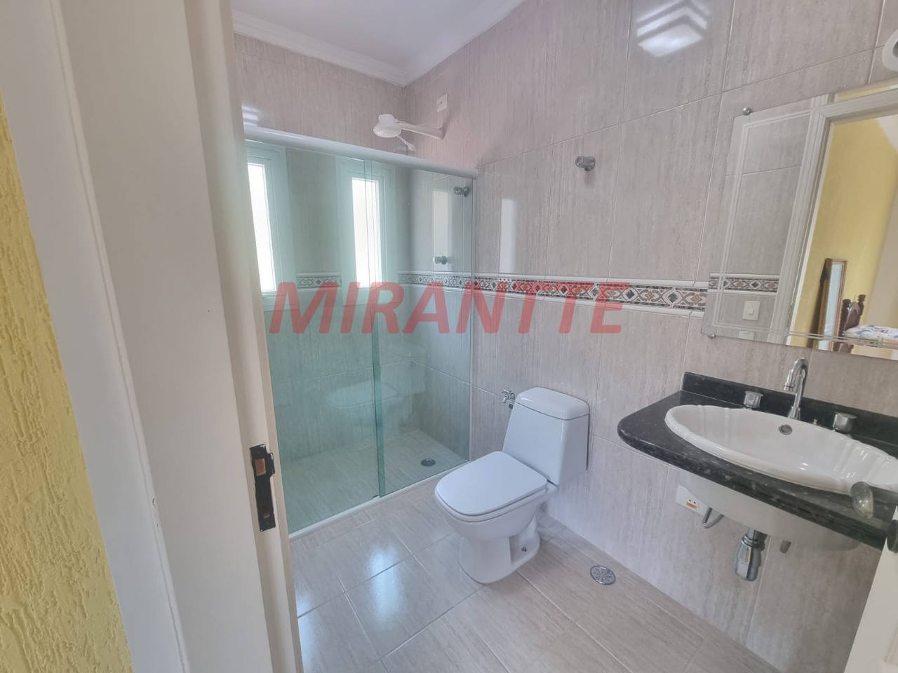 Cond. fechado de 448.16m² com 4 quartos em Nova Higienópolis