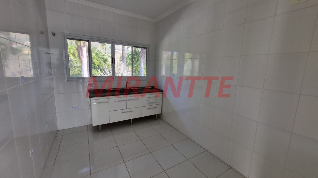 Cond. fechado de 400m² com 4 quartos em ITAPEMA