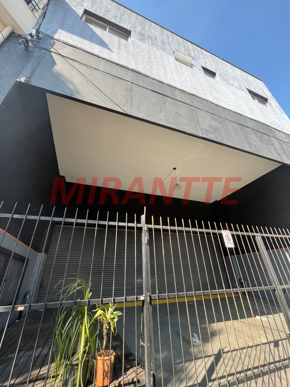 Comercial de 270m² em Santana