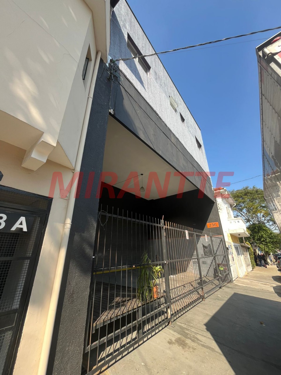 Comercial de 270m² em Santana