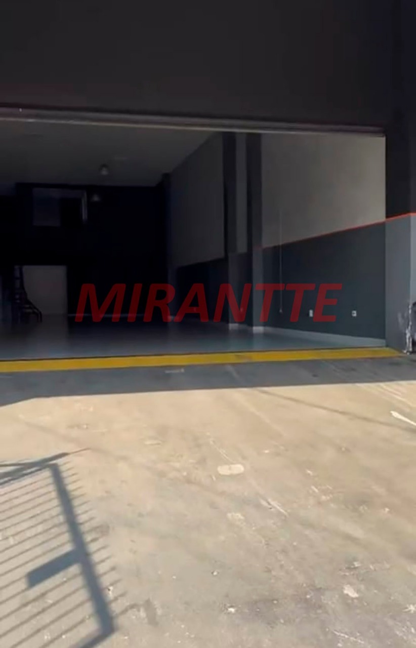 Comercial de 270m² em Santana