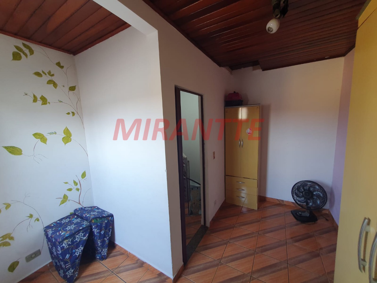 Sobrado de 203m² com 4 quartos em Jardim Paraiso