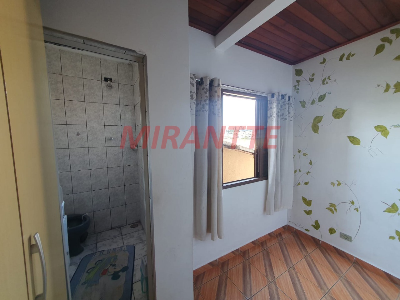 Sobrado de 203m² com 4 quartos em Jardim Paraiso