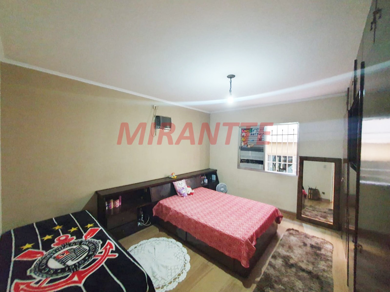 Sobrado de 203m² com 4 quartos em Jardim Paraiso