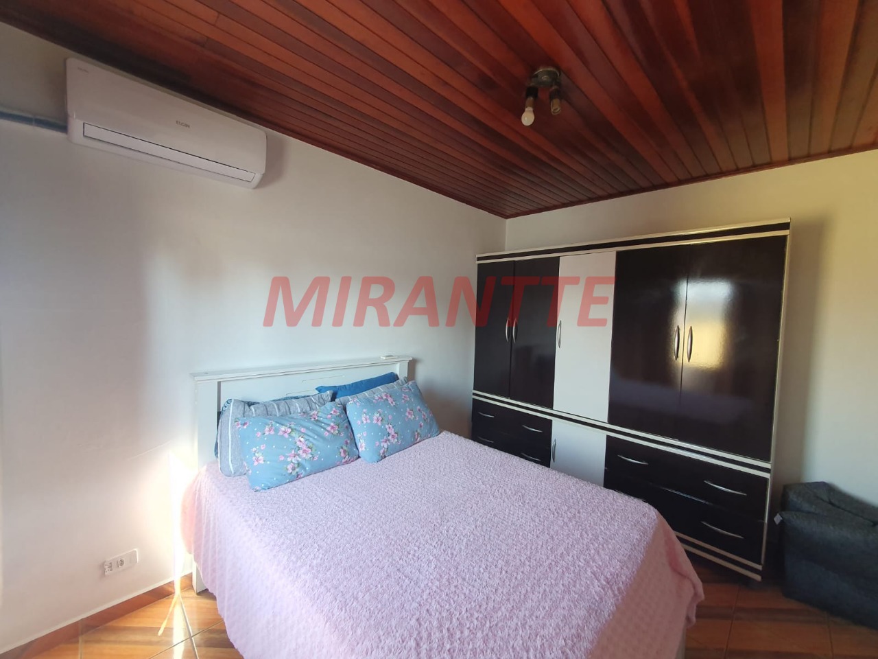 Sobrado de 203m² com 4 quartos em Jardim Paraiso