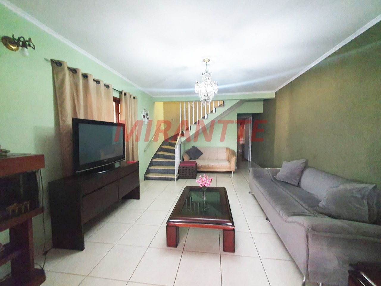 Sobrado de 203m² com 4 quartos em Jardim Paraiso
