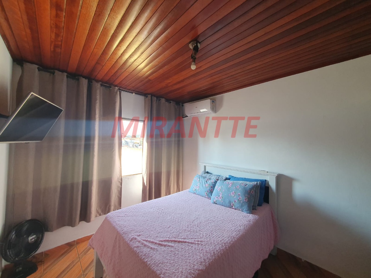 Sobrado de 203m² com 4 quartos em Jardim Paraiso