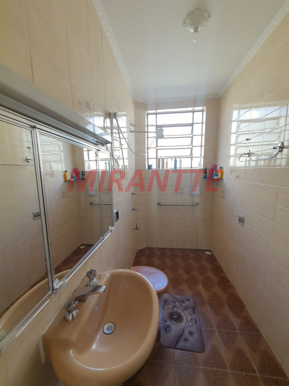 Sobrado de 203m² com 4 quartos em Jardim Paraiso