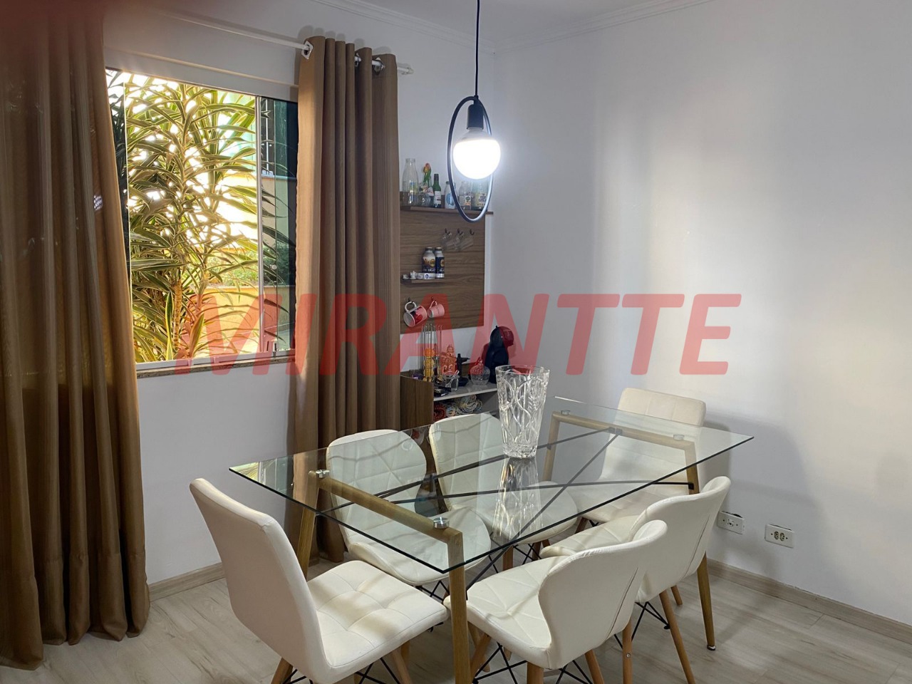 Cond. fechado de 93m² com 3 quartos em Vila Gustavo