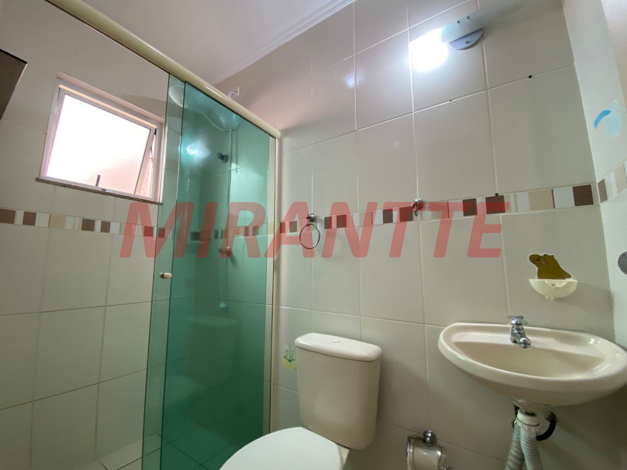 Cond. fechado de 93m² com 3 quartos em Vila Gustavo