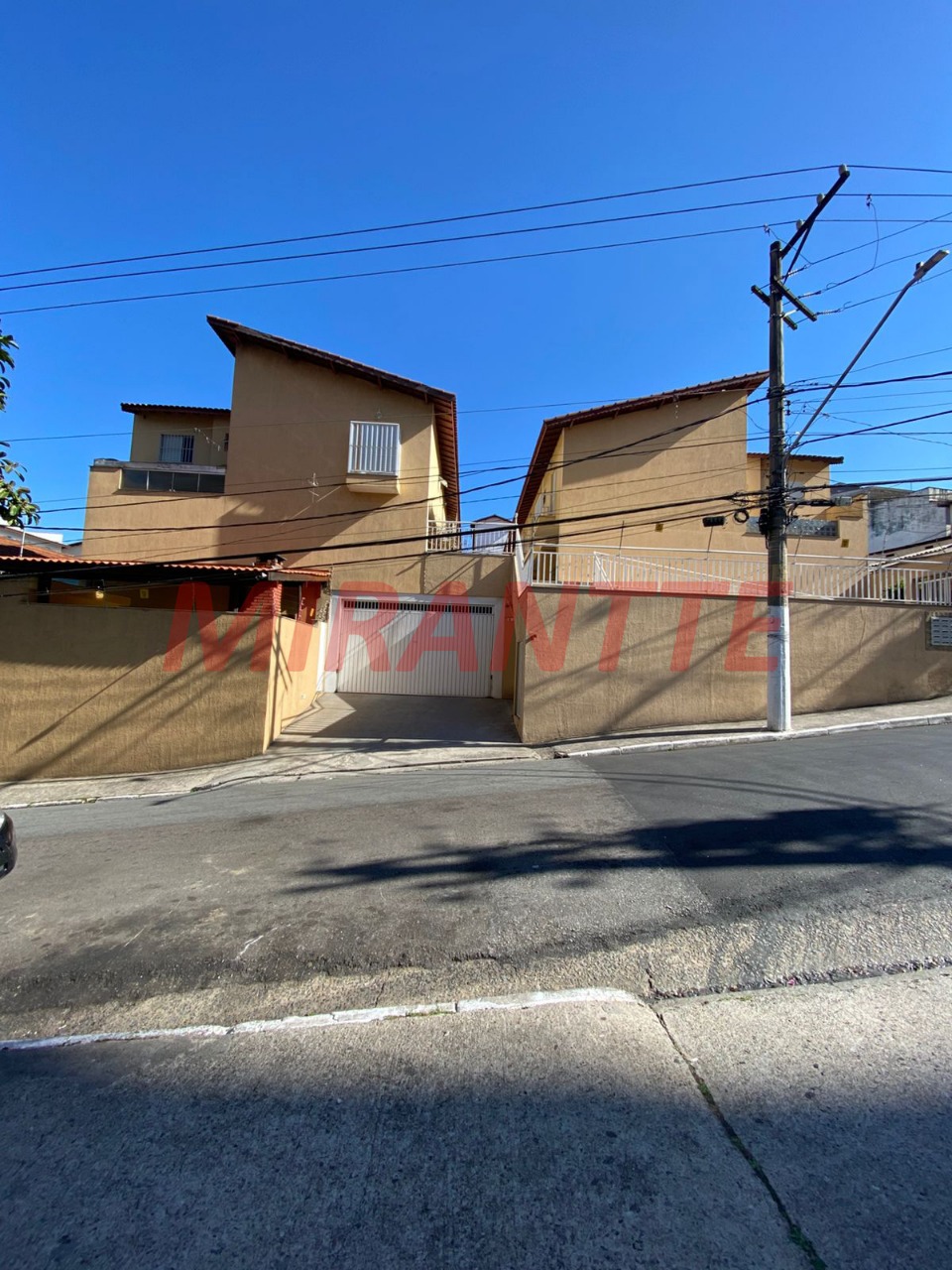 Cond. fechado de 93m² com 3 quartos em Vila Gustavo