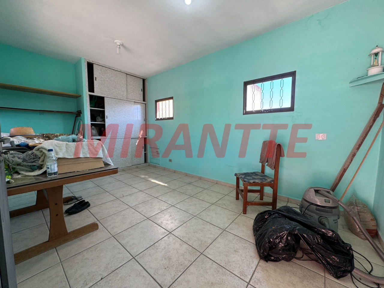 Casa terrea de 143m² com 3 quartos em Vila Pereira Cerca