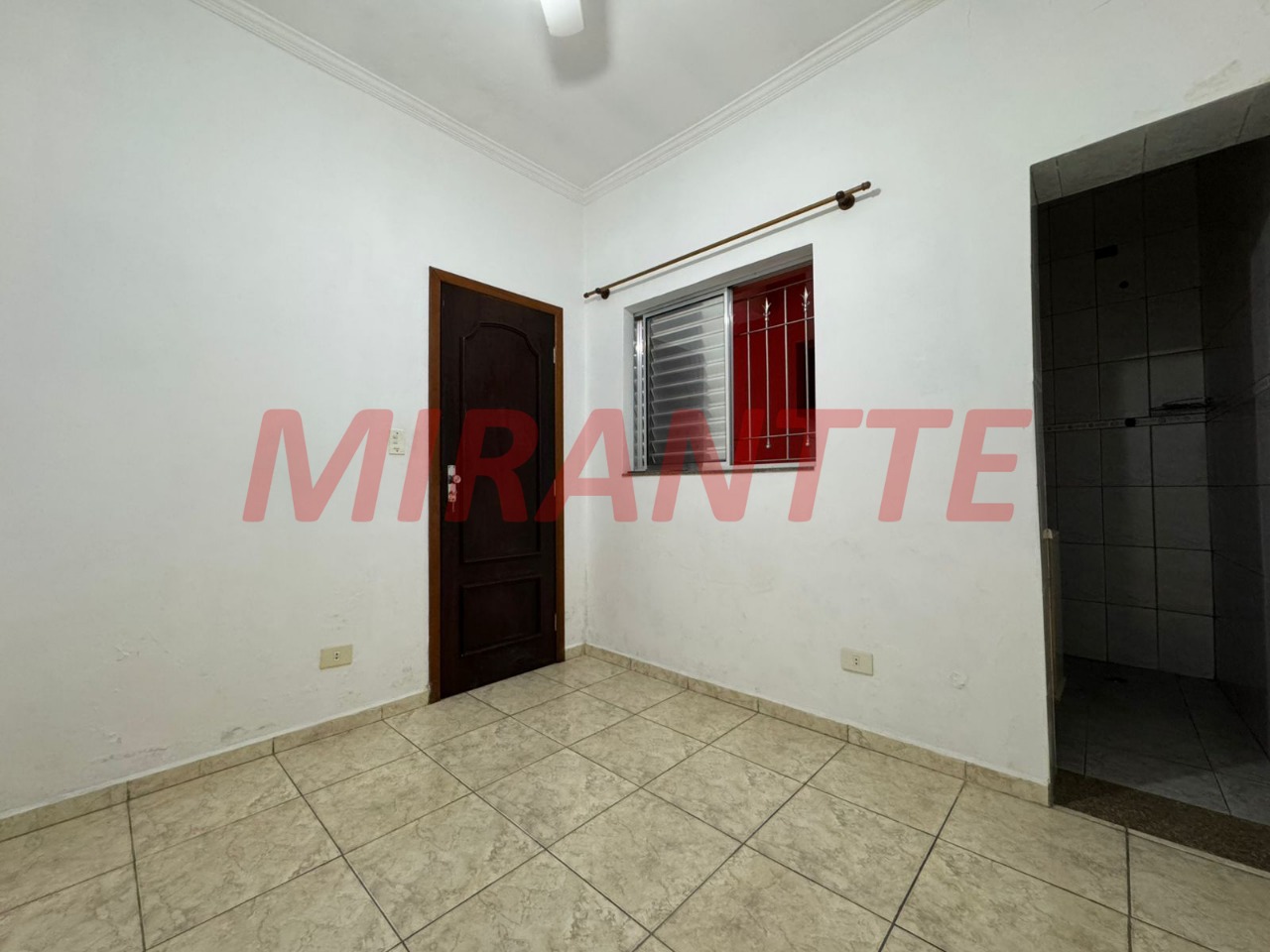 Casa terrea de 143m² com 3 quartos em Vila Pereira Cerca