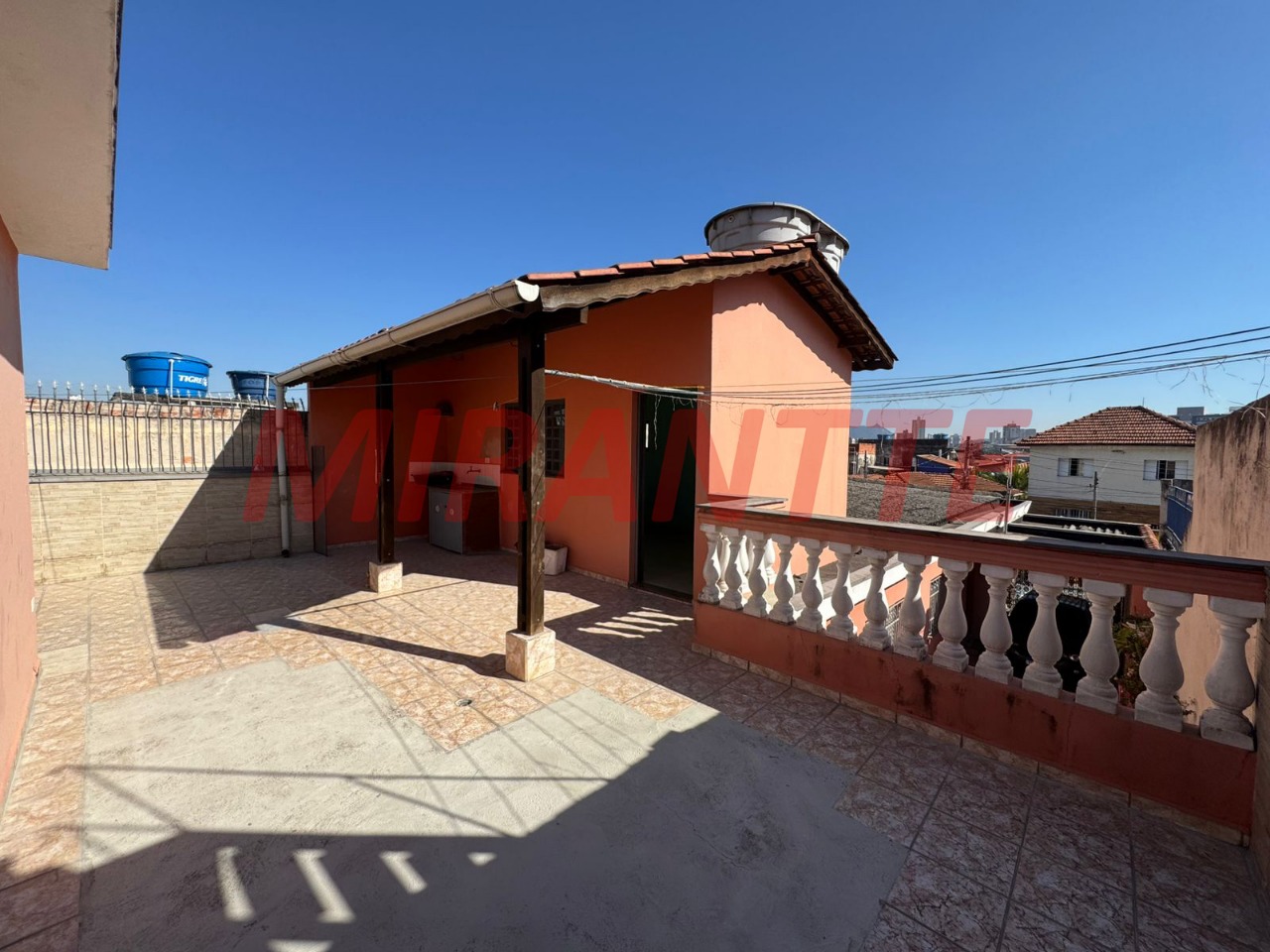 Casa terrea de 143m² com 3 quartos em Vila Pereira Cerca