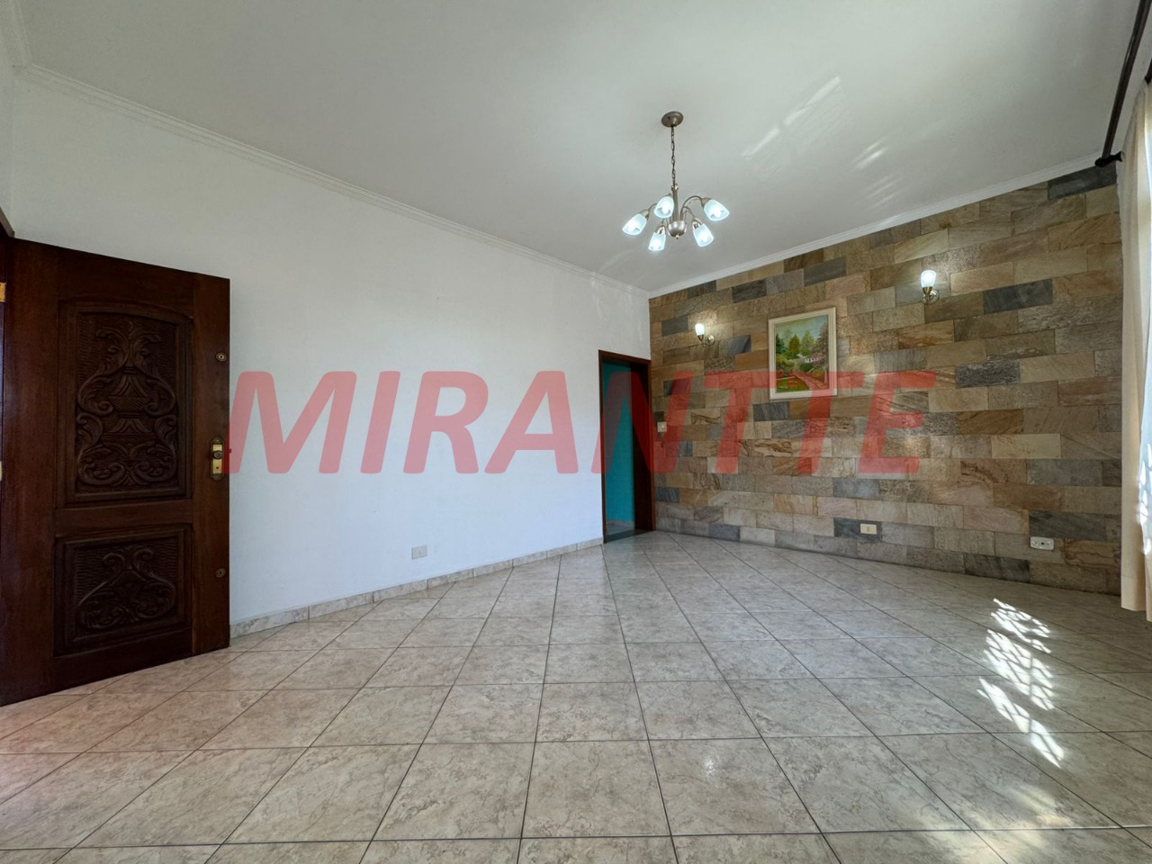 Casa terrea de 143m² com 3 quartos em Vila Pereira Cerca